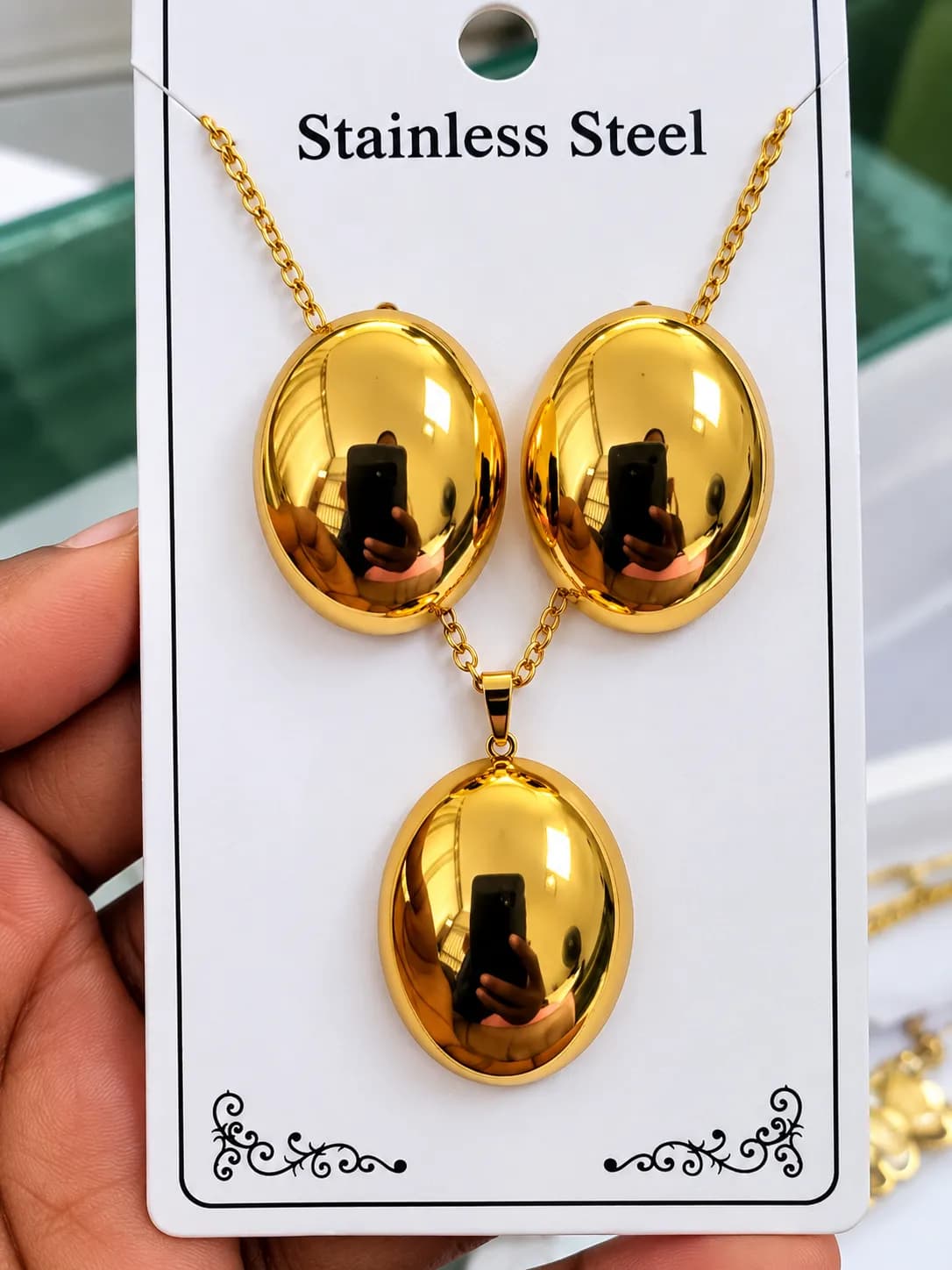 Set bijoux ovales dorés, acier inoxydable (collier + boucles d'oreilles)