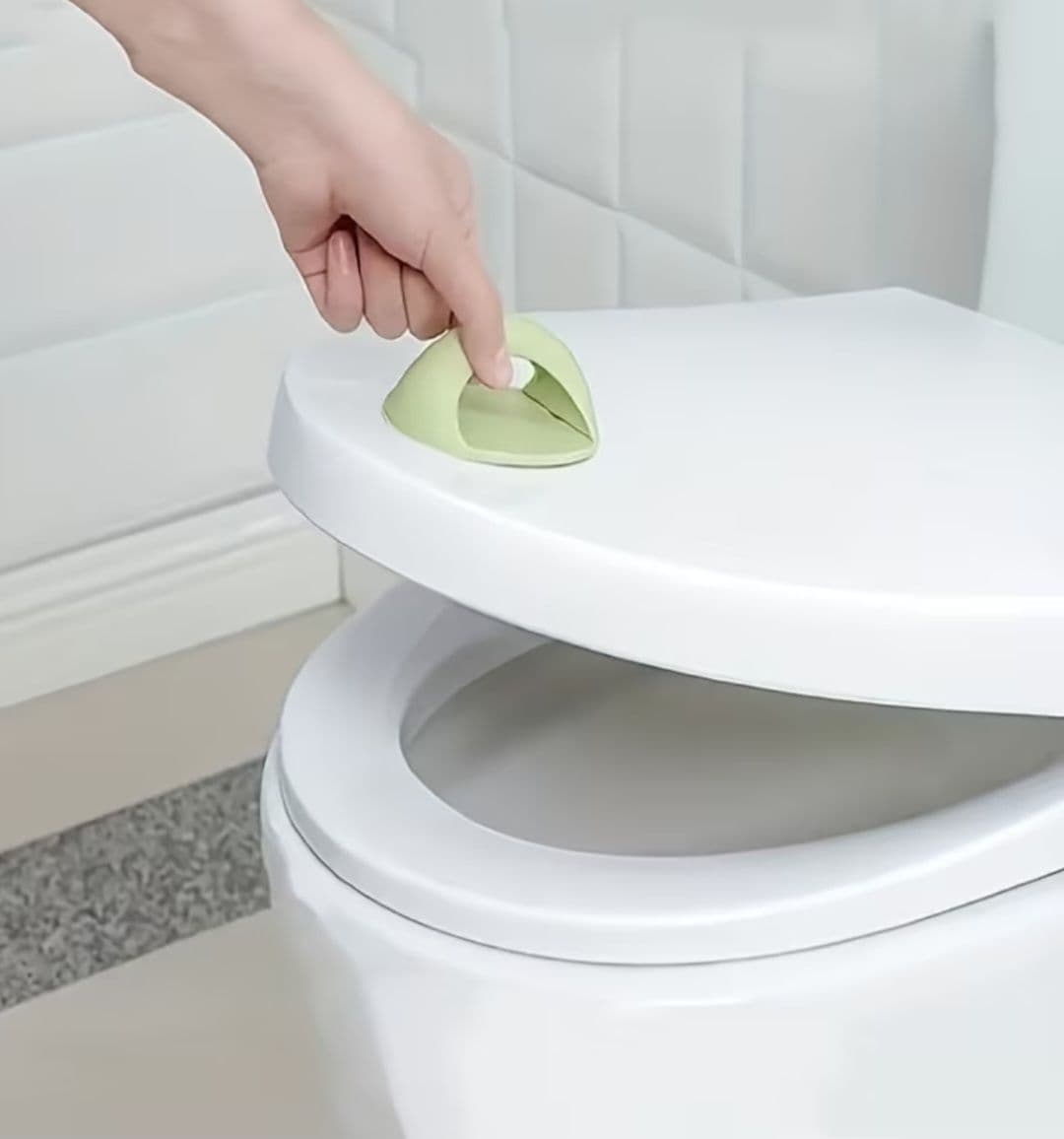 Toilet lid lifter
